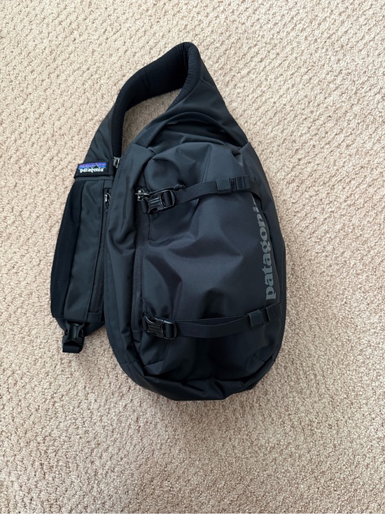 Patagonia Handbags - Patagonia Black Atom Sling Bag
